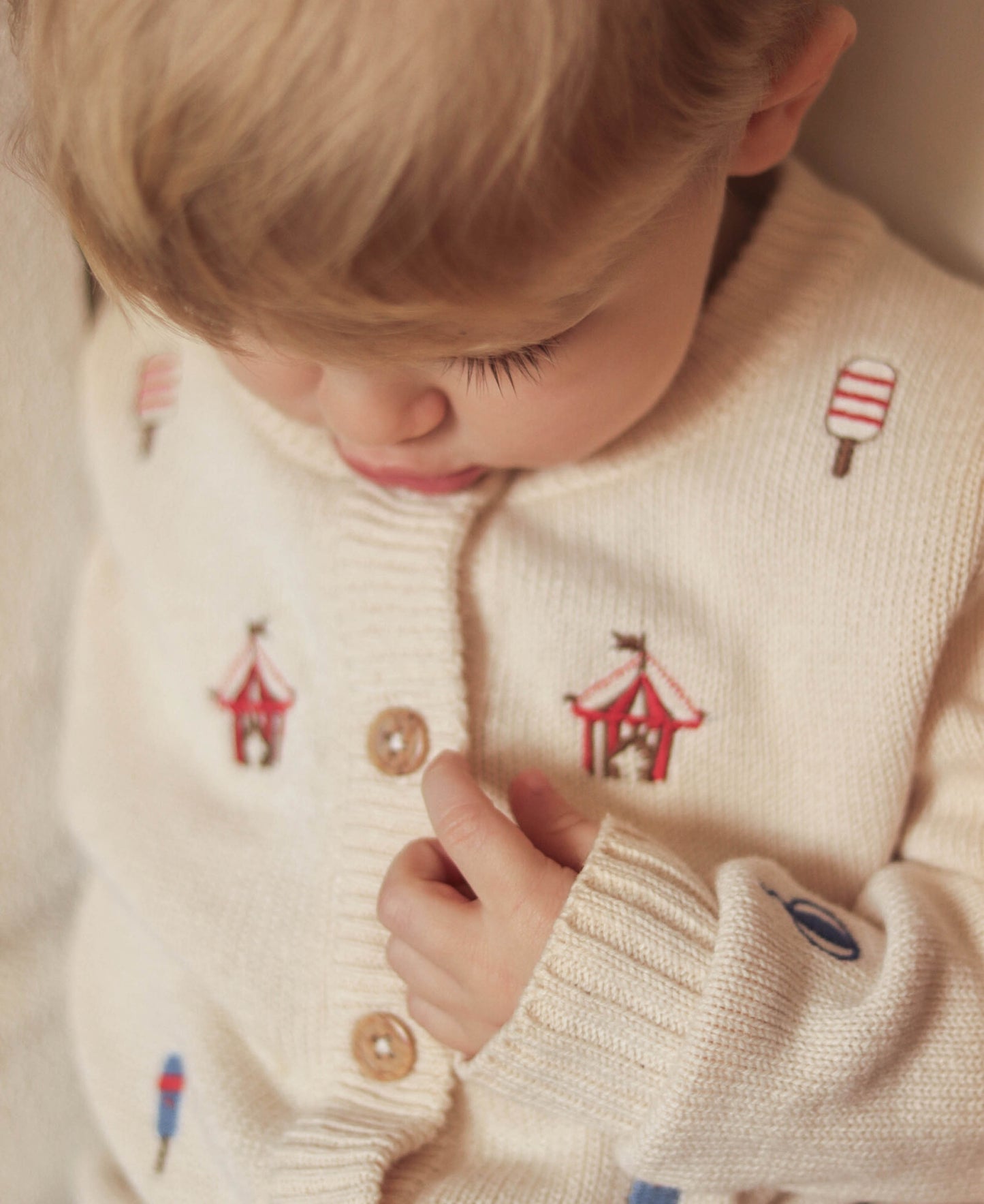 magic embr. cardigan | sandshell